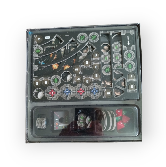 STAR Wars X-Wing Miniatures Game 2-player Starter Box Set - Picture 4 of 10